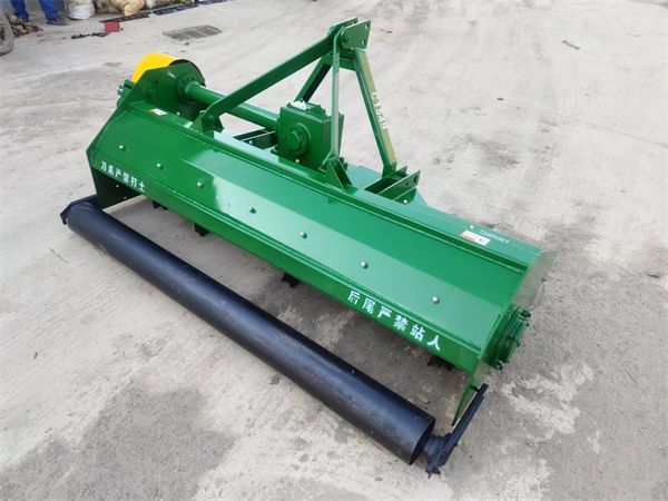 秸秆还田机