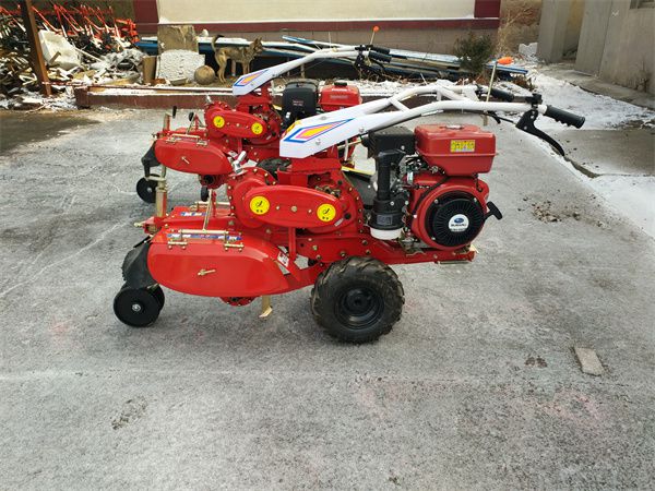 亚细亚重型开沟机